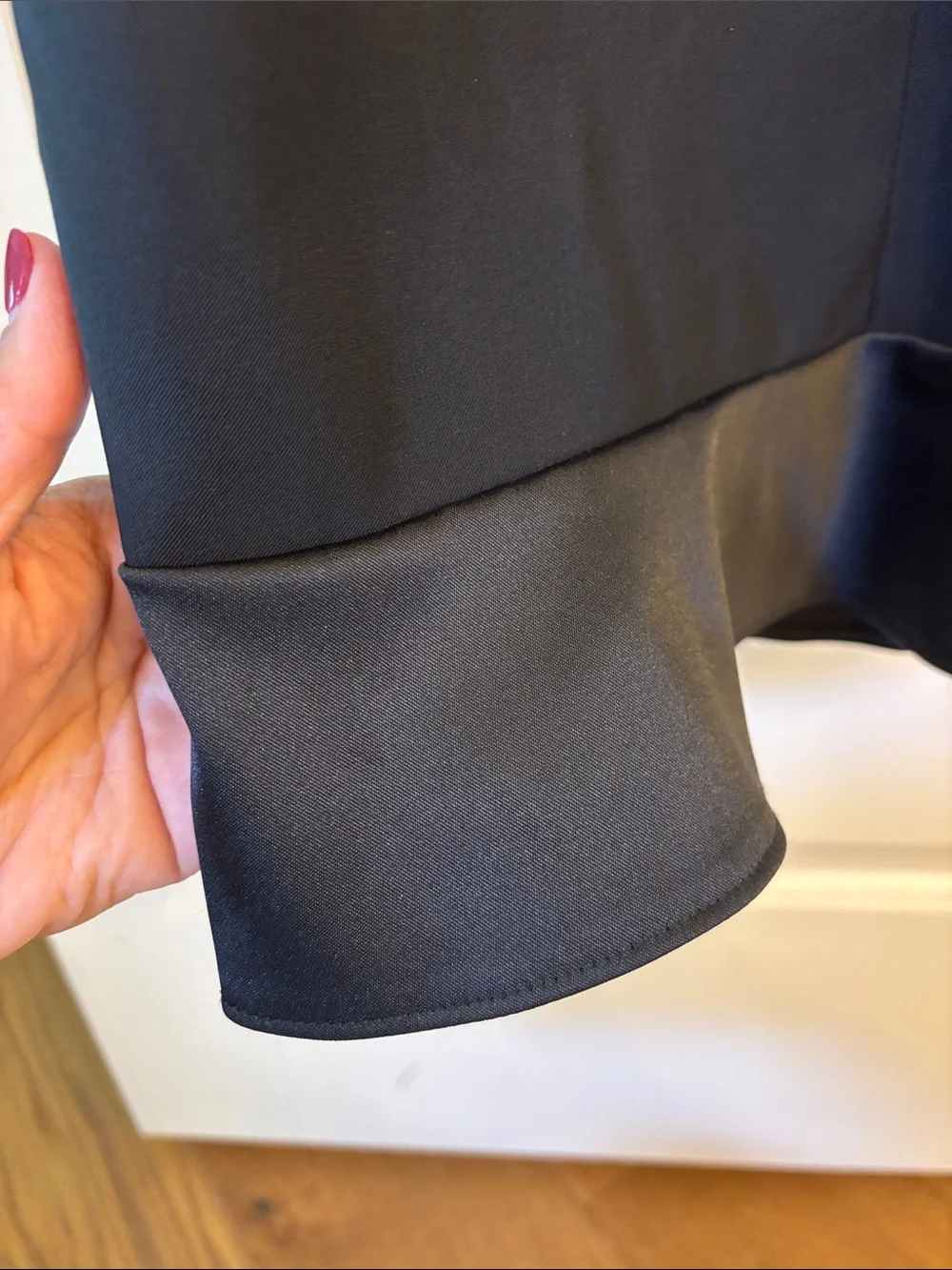 Laundry By Shelli Segal Black Ruffle-Hem Midi Dress